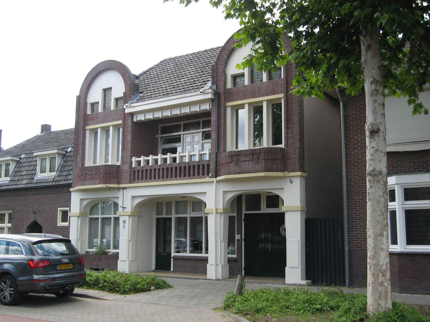 TEKEN JE EIGEN HUIS